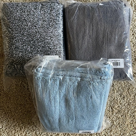 Super-Plush Hand Towels
Includes 2 Hand Towels (20” x 30”) HT - Picture 8 of 8